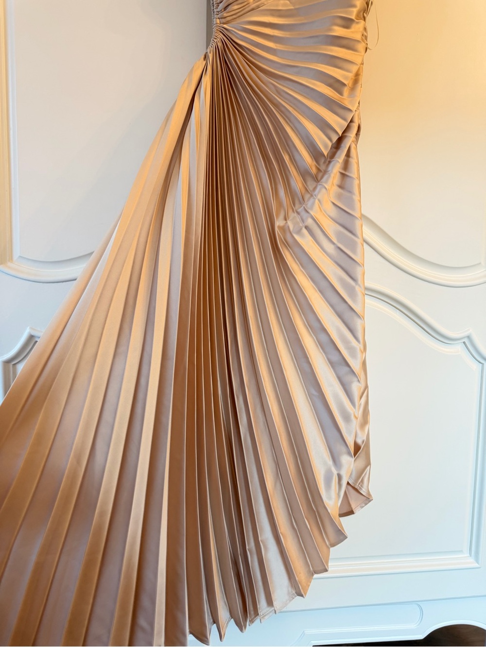 One-Shoulder Pleated Satin Evening Dress in Champagne - Picture 2 of 7